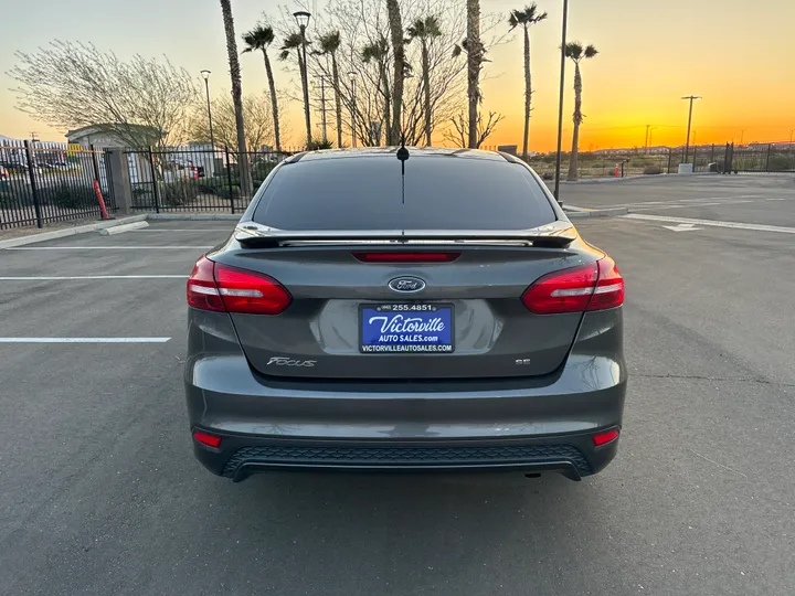 GRAY, 2016 FORD FOCUS Image 5