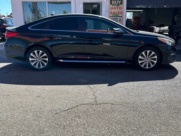 BLACK, 2015 HYUNDAI SONATA Image 8