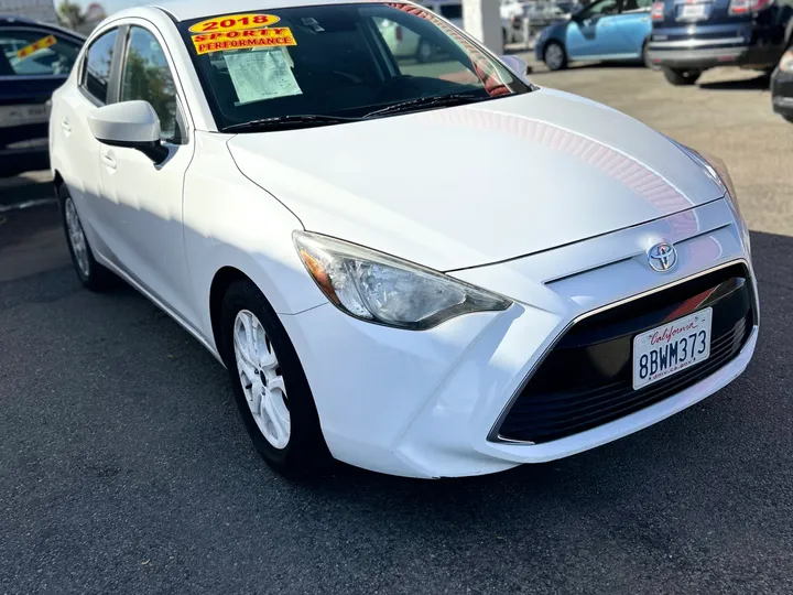 WHITE, 2018 TOYOTA YARIS IA Image 7