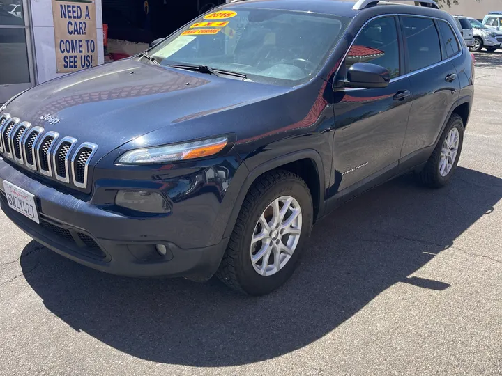 BLUE, 2016 JEEP CHEROKEE Image 3