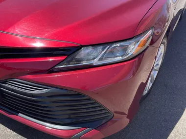 RED, 2020 TOYOTA CAMRY Image 