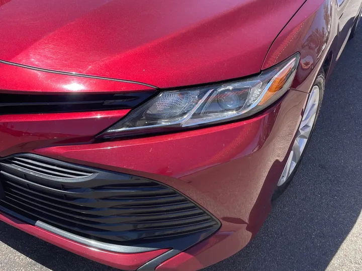 RED, 2020 TOYOTA CAMRY Image 1
