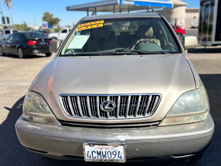 GOLD, 1999 LEXUS RX Image 2