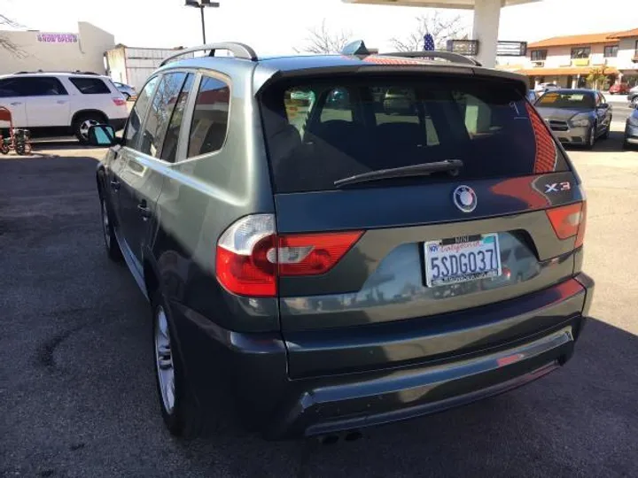 GREEN, 2006 BMW X3 Image 4