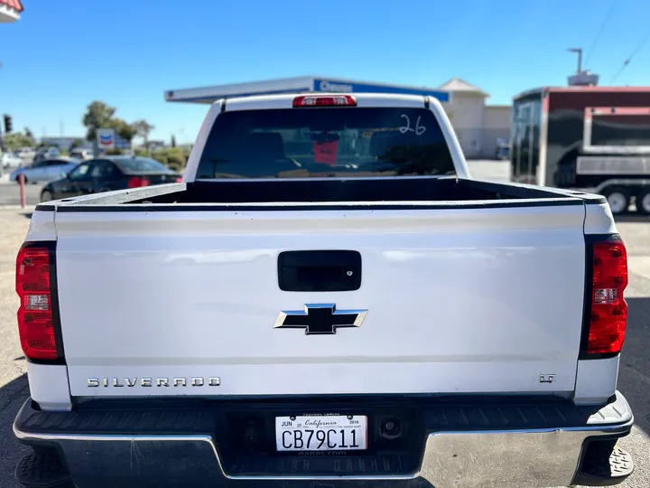 WHITE, 2018 CHEVROLET SILVERADO 1500 DOUBLE CAB Image 5