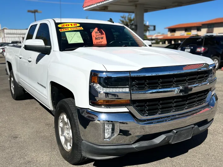 WHITE, 2018 CHEVROLET SILVERADO 1500 DOUBLE CAB Image 8