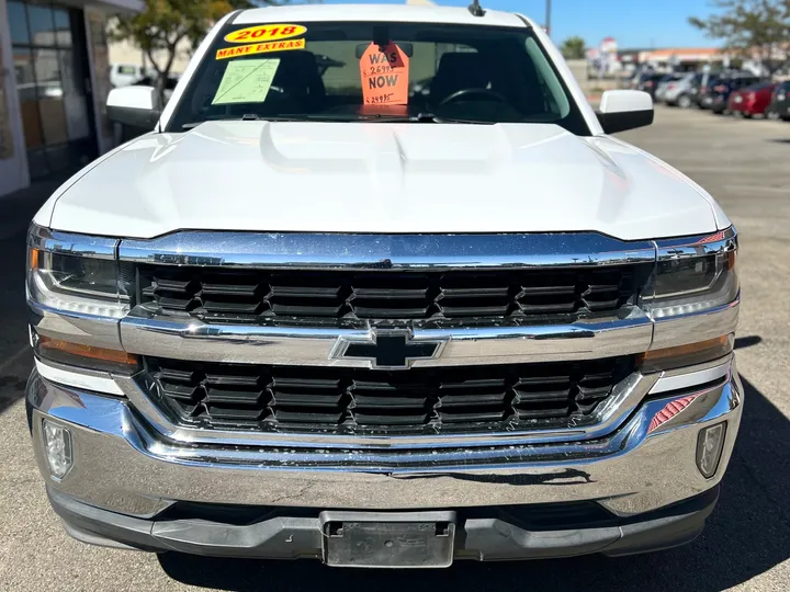 WHITE, 2018 CHEVROLET SILVERADO 1500 DOUBLE CAB Image 9