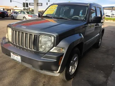 GRAY, 2012 JEEP LIBERTY Image 