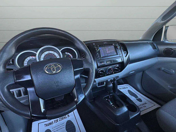 WHITE, 2013 TOYOTA TACOMA REGULAR CAB Image 9
