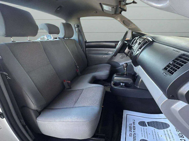 WHITE, 2013 TOYOTA TACOMA REGULAR CAB Image 12