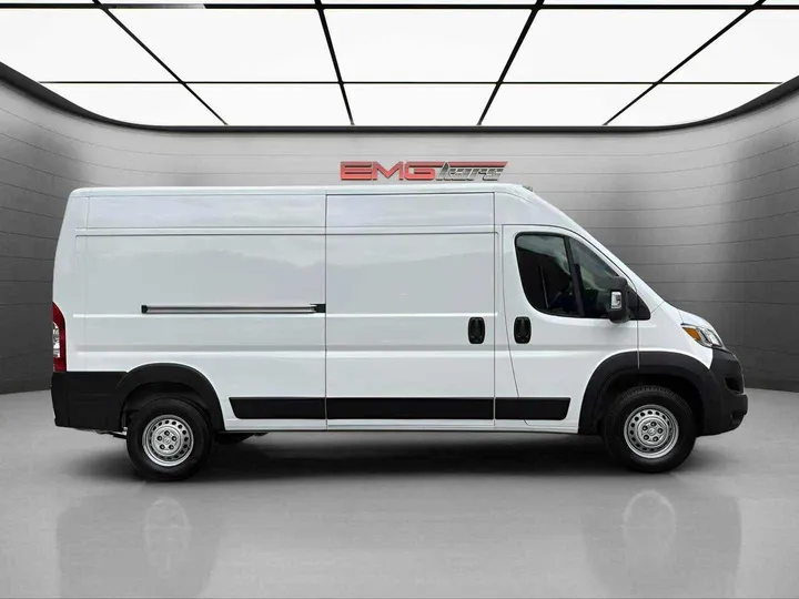 WHITE, 2025 RAM PROMASTER CARGO VAN Image 8