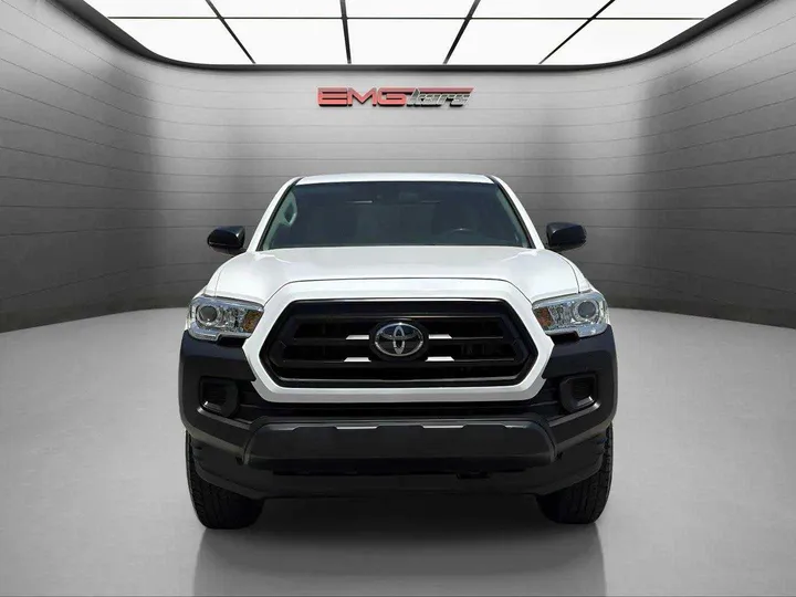 WHITE, 2020 TOYOTA TACOMA ACCESS CAB Image 2