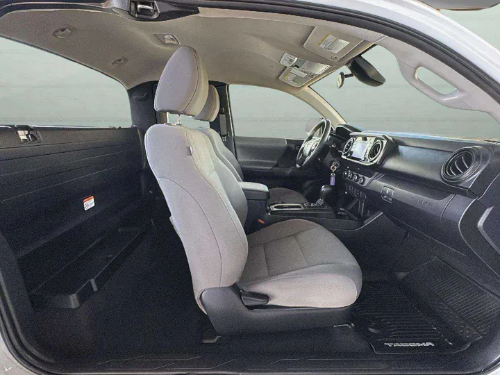 WHITE, 2020 TOYOTA TACOMA ACCESS CAB Image 13