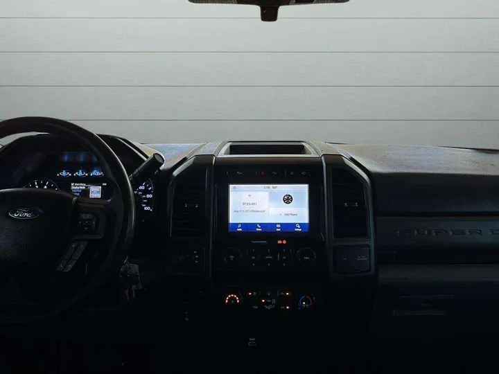 WHITE, 2021 FORD F250 SUPER DUTY CREW CAB Image 10