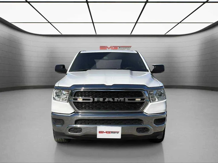 WHITE, 2022 RAM 1500 CREW CAB Image 2