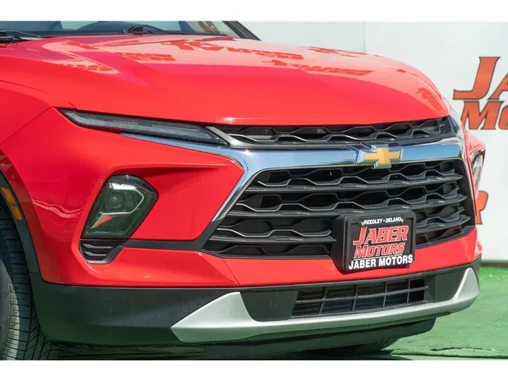 RED, 2023 CHEVROLET BLAZER Image 22
