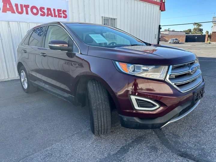 BURGUNDY, 2018 FORD EDGE Image 3