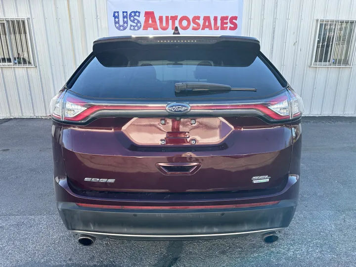 BURGUNDY, 2018 FORD EDGE Image 4