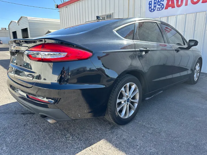 BLACK, 2019 FORD FUSION Image 5