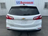 WHITE, 2020 CHEVROLET EQUINOX Thumnail Image 4