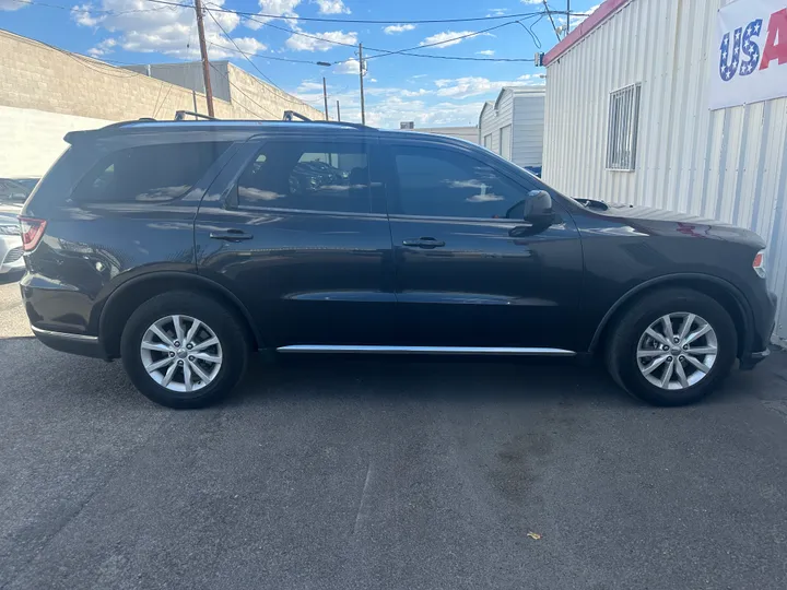 GREY, 2015 DODGE DURANGO Image 4