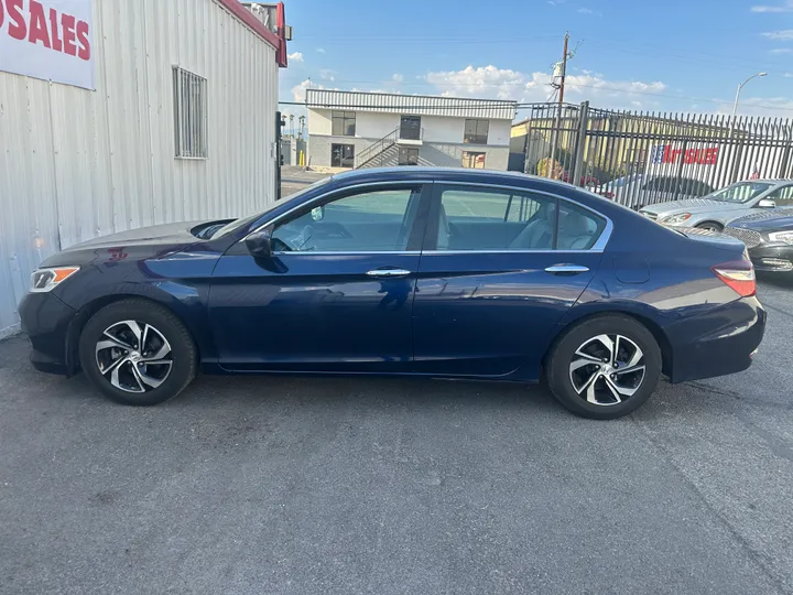 BLUE, 2017 HONDA ACCORD Image 8