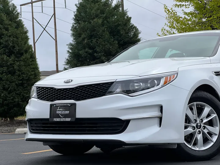 WHITE, 2017 KIA OPTIMA Image 2