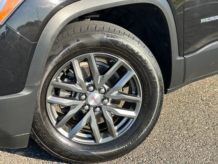 BLACK, 2019 GMC ACADIA Image 30