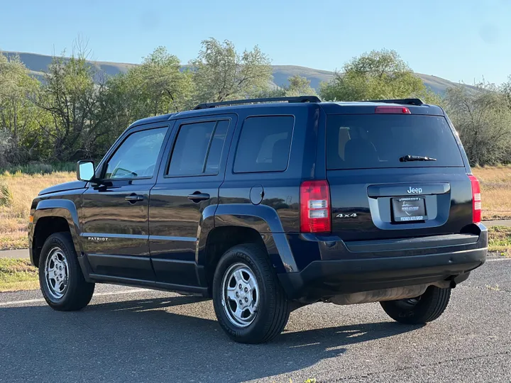 BLUE, 2014 JEEP PATRIOT Image 4