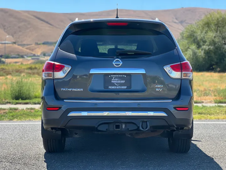 BLACK, 2014 NISSAN PATHFINDER Image 6