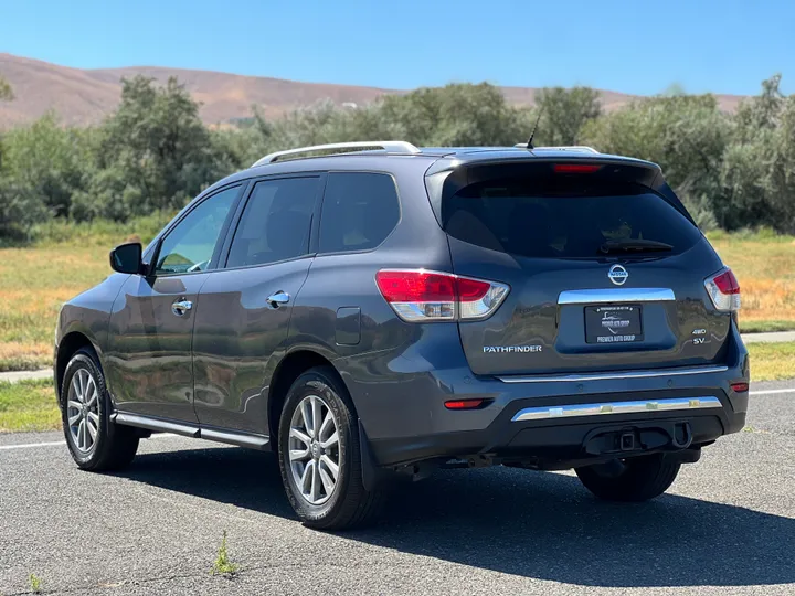 BLACK, 2014 NISSAN PATHFINDER Image 7