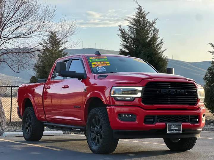 RED, 2020 RAM 3500 CREW CAB Image 4