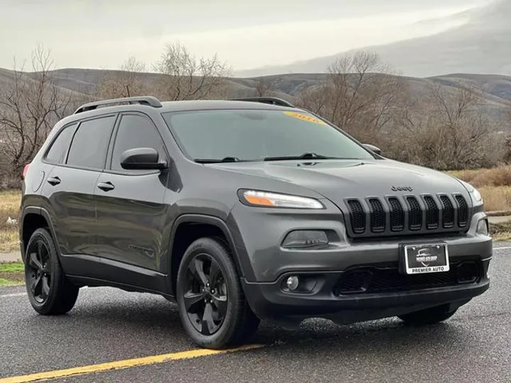 GRAY, 2016 JEEP CHEROKEE Image 4