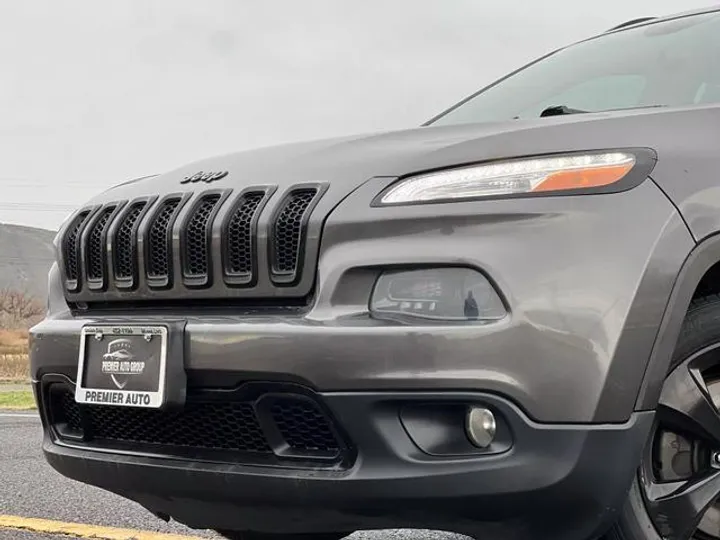 GRAY, 2016 JEEP CHEROKEE Image 2