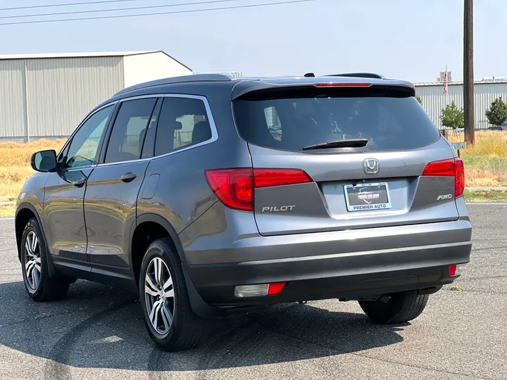 GRAY, 2016 HONDA PILOT Image 5