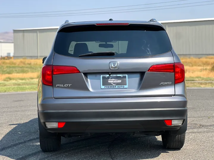 GRAY, 2016 HONDA PILOT Image 6