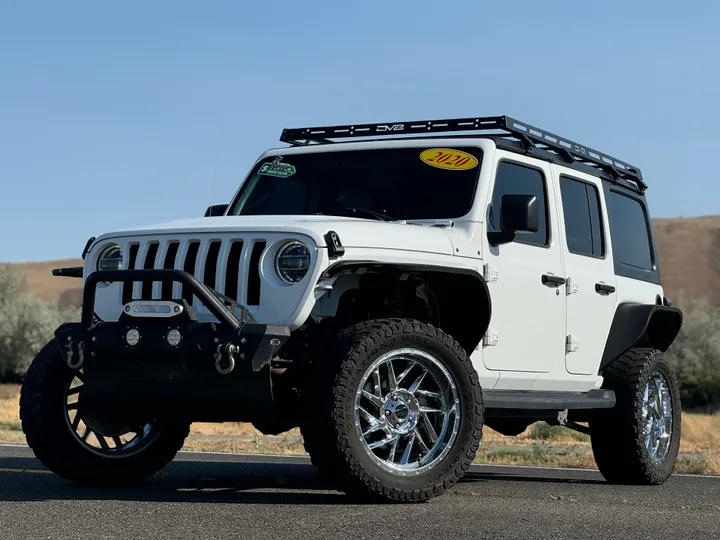 WHITE, 2020 JEEP WRANGLER UNLIMITED Image 4