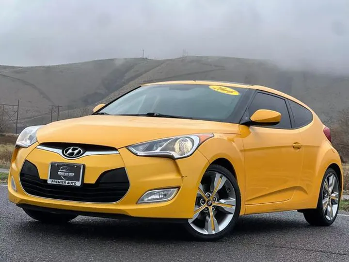 YELLOW, 2016 HYUNDAI VELOSTER Image 6