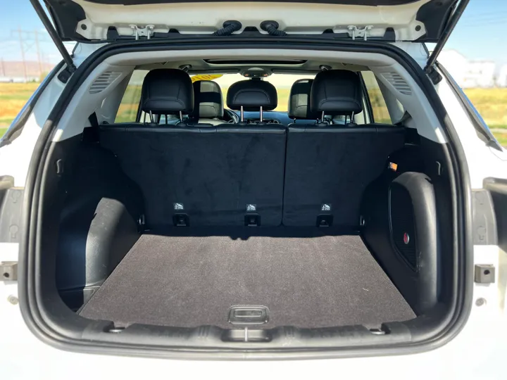 WHITE, 2019 JEEP COMPASS Image 31