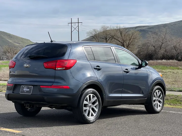 BLUE, 2015 KIA SPORTAGE Image 5