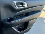 BLACK, 2017 NISSAN PATHFINDER Thumnail Image 18