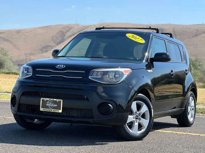 BLACK, 2017 KIA SOUL Image 9