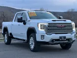 WHITE, 2021 GMC SIERRA 3500 HD CREW CAB Thumnail Image 4