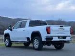 WHITE, 2021 GMC SIERRA 3500 HD CREW CAB Thumnail Image 5