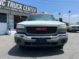 White, 2006 GMC Sierra 1500 Thumnail Image 2