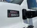 White, 2004 GMC TopKick C5500 Thumnail Image 4