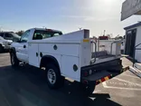 White, 2006 Chevrolet Silverado 2500HD Thumnail Image 12