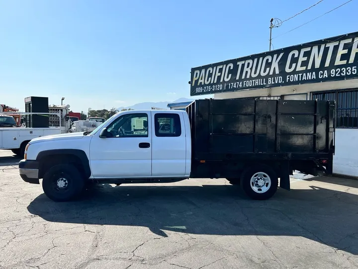 White, 2007 Chevrolet Silverado 2500HD Classic Image 16