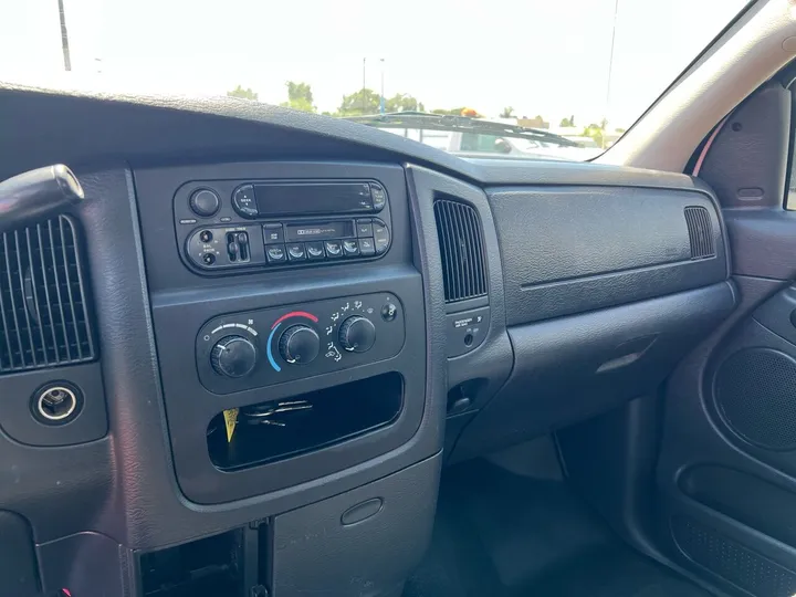 White, 2004 Dodge Ram 2500 Image 20