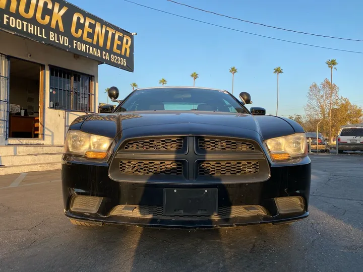 Black, 2014 Dodge Charger Image 2